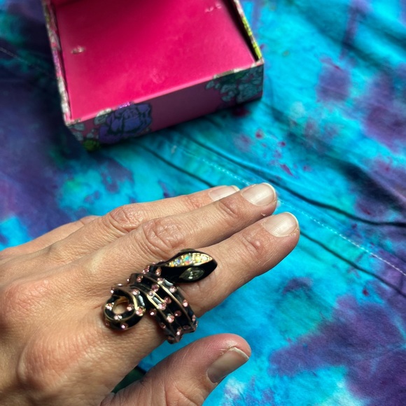 Betsey Johnson Black Snake Statement Ring - Picture 6 of 6